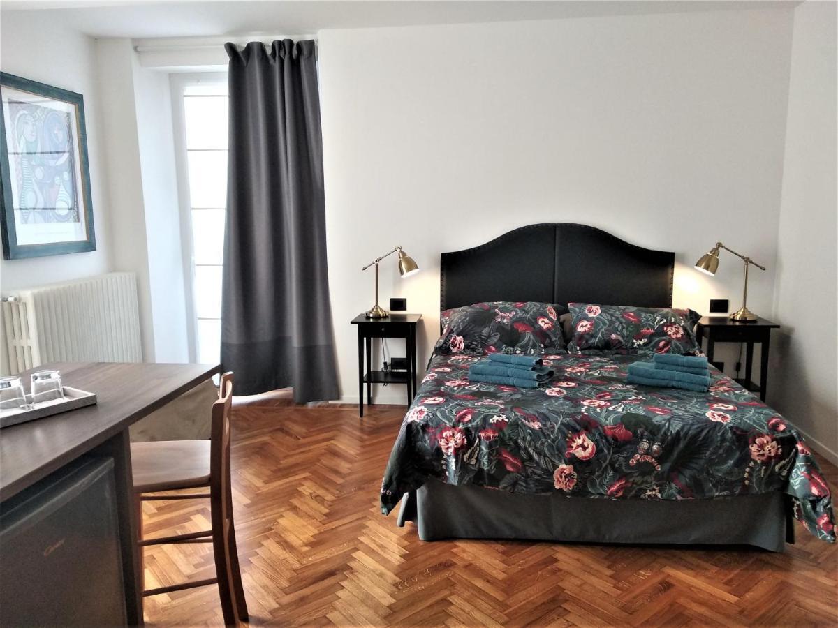 מנדלו דל לאריו Residenza Laurum מראה חיצוני תמונה