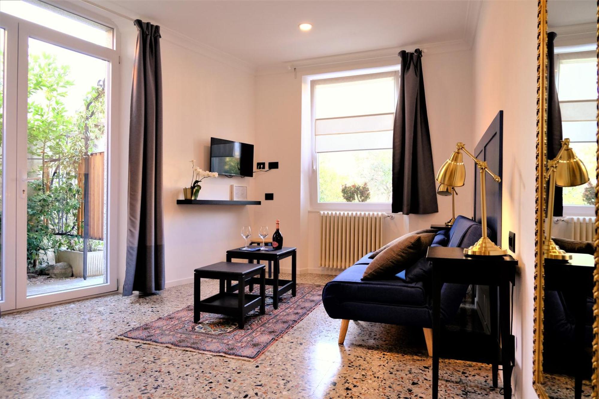 מנדלו דל לאריו Residenza Laurum מראה חיצוני תמונה